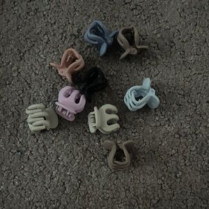 Set of 8 Multicolor Mini Hair Clips